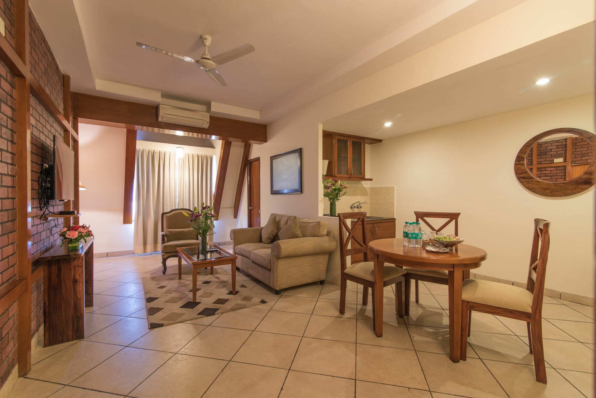 Sai Vishram Business Hotel Kammasandra Εξωτερικό φωτογραφία